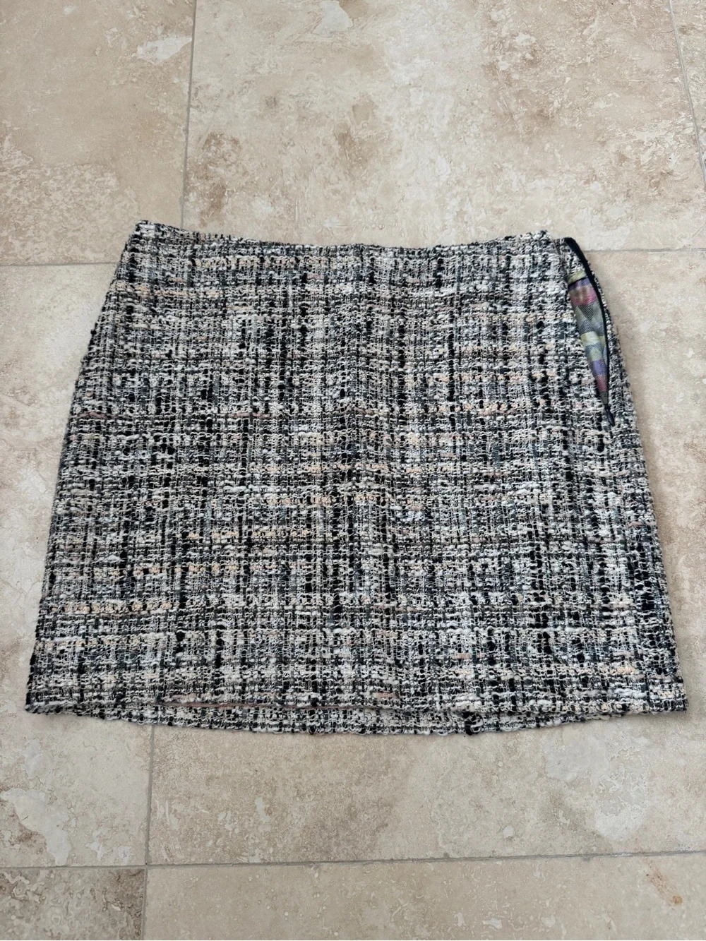 MISSONI Italian Made Black Cream Tweed Skirt with Iconic Zigzag Lining Size 2